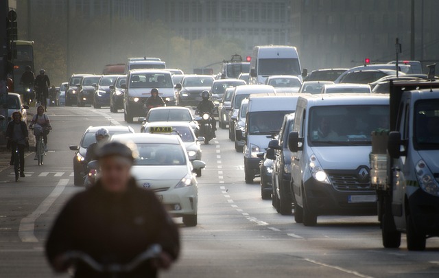 Warum Straßen verstopfen und wie Stadtplanung den Alltag verändert